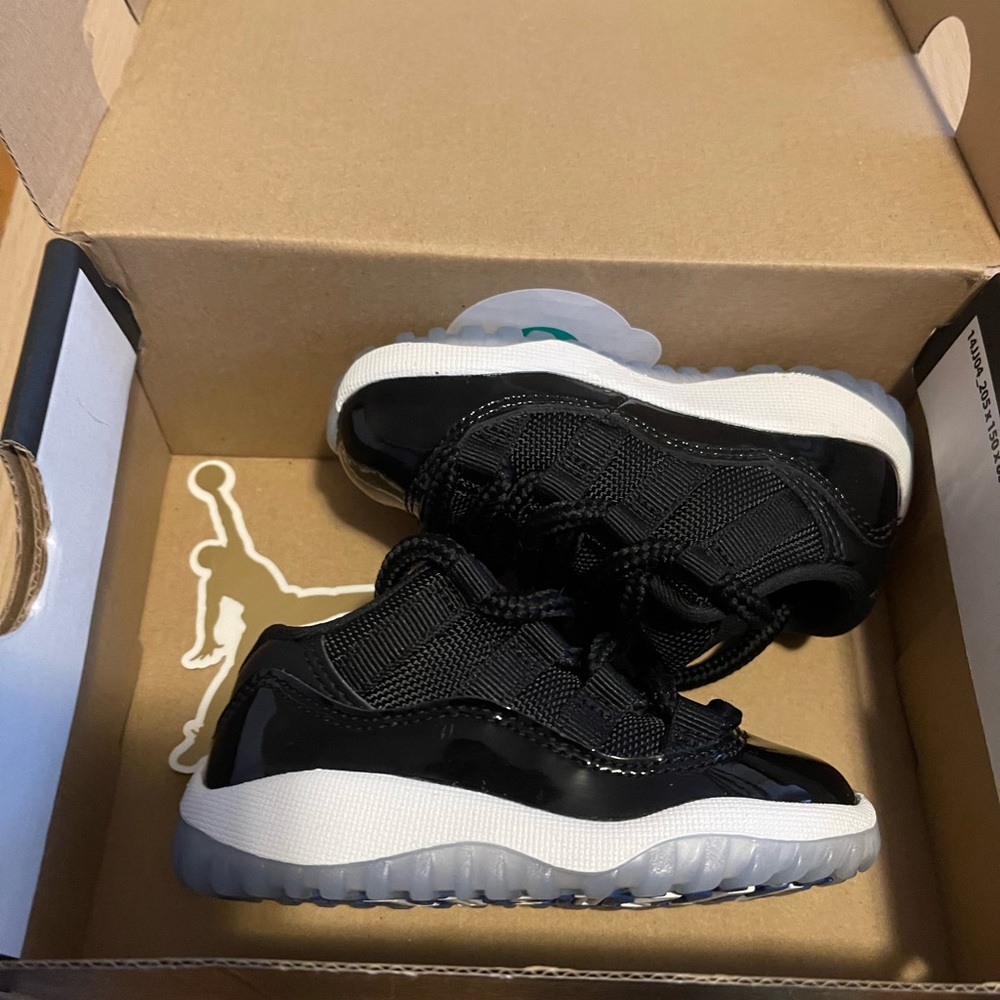 Jordan Retro 11 Low ( TD)